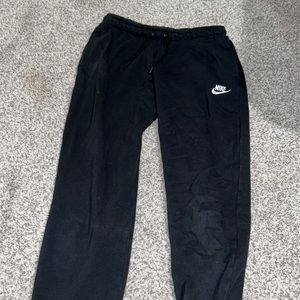 nike sweats women’s